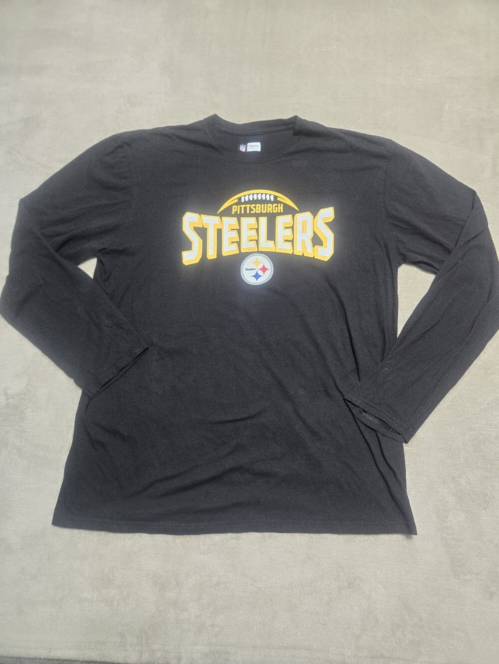 NFL Pittsburgh Steelers Black Long-Sleeve Tee with Yellow Logo Mens Size XL